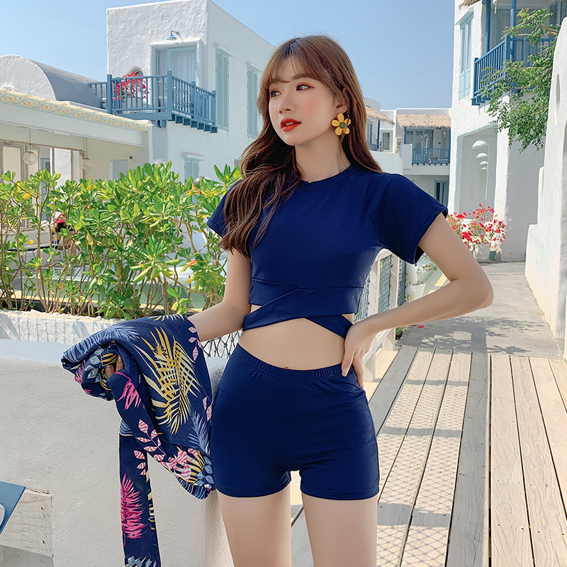 ชุดว่ายน้ำ 3 ชิ้น รุ่นใหม่ ปี  - Women Fashion Wear บทวิจารณ์และราคา